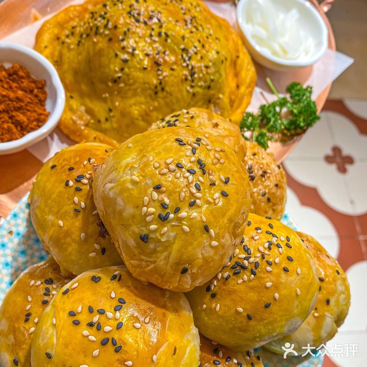 不多❗手工酥皮烤包子我也就点了十几个而已……