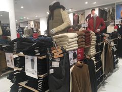 -优衣库(南京建邺万达广场店)