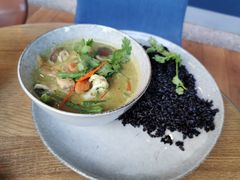 泰式绿咖喱鸡肉饭-wagas(暖山店)