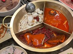 -小龙坎火锅(湖滨银泰in77店)