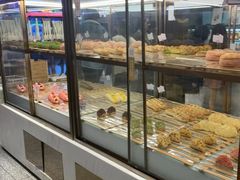 面包甜点陈列柜-奈雪的茶(湖滨银泰in77C区PRO店)