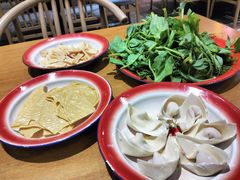 -郭婆婆疯子鸡·土货江湖菜馆