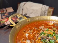 -张翻越·川渝冒菜·武汉黑鸭煲(城北万象城店)