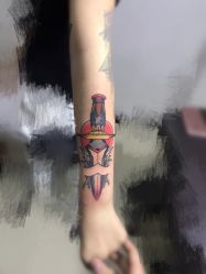 -荔刺青纹身·手穿孔饰品