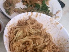 -华威达牛庄(黄埔大道西店)