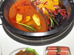 -茅草房·河畔园林火锅