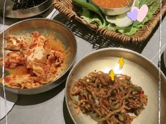 -草家酱蟹炭火烤肉店(珲春南路一店)