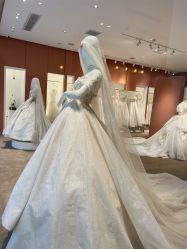 -派丽莫Pellimo原创设计婚纱品牌