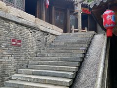 -雪山彩虹谷景区