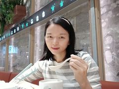 -老乡鸡(上海白玉兰广场店)
