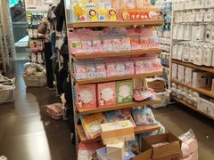 -名创优品(山东青岛东方城店)