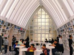 -钟书阁(松江泰晤士小镇店)