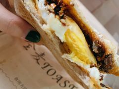 -清真红房子西饼屋(火车站店)