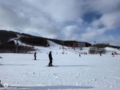 -中旅松花湖滑雪场