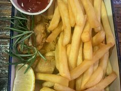 美式风味炸鸡翅配薯条-MIKAKU(万达广场上海宝山店)