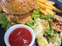 -Famous肥猫墨西哥音乐餐吧(五棵松华熙LIVE店)