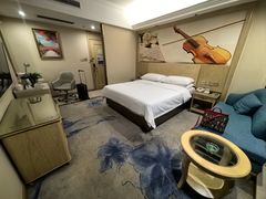 -维也纳酒店(重庆西站巴国城店)