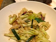 -娜仁图雅蒙古美食村(33小镇店)