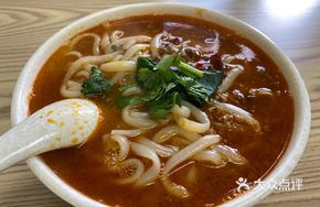 Spicy Corn and Beef Tendon Noodles