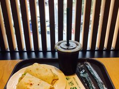 -星巴克(西藏路店)