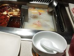 -海底捞火锅鲜切牛肉主题店(长寿路店)