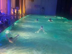 -上海滴水湖皇冠假日酒店