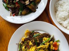 腊肉炒见手青-翕庐小苑