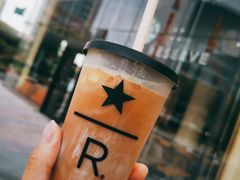 -星巴克臻选(上海合生汇1F店)