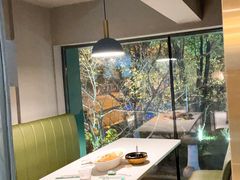 -迪欧咖啡·中西餐融合菜(平江万达旗舰店)