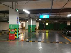 -中青大厦-停车场