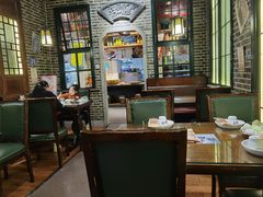 大堂-东口码头·烧鸽子·鱼头泡饼·地方菜(金鹰悦城店)