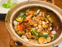 啫啫土鸡煲-荣小馆(杭州大厦店)