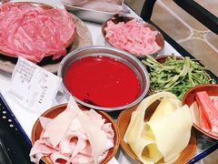 -周幺妹重庆老火锅(银泰城总店)