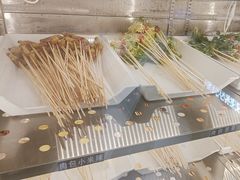 -辣八香新疆孜然串烤火锅(环球港店)