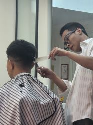 -理昂男士理发店 Barber shop