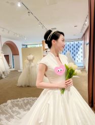 -派丽莫Pellimo原创设计婚纱品牌