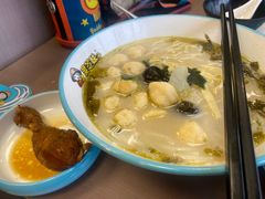 -灵芝妹子海鲜米线(香炉礁山姆店)