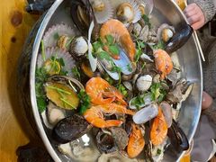 -老东镇啤酒屋海鲜加工·蒸汽海鲜·海鲜烧烤(台东店)