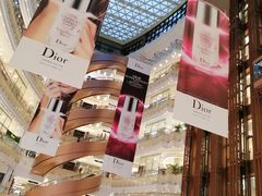 -新世界大丸百货