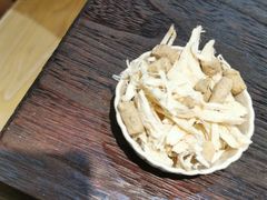 猫猫小零食-滚猫咖啡·猫咖·猫友好撸猫(未来城店)