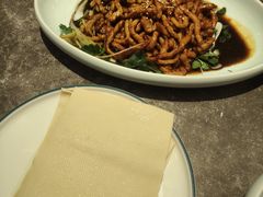 -闫府私房菜·老字号(恒隆店)