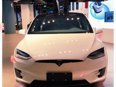 -TESLA 特斯拉(上海太古汇体验店)