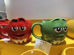 -m豆巧克力世界(上海世茂广场店)