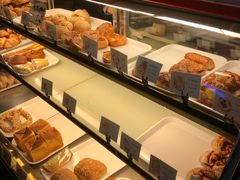 面包甜点陈列柜-小麦之家(海湾总店)