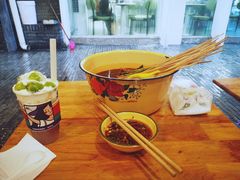 -拈签一笑黄牛肉辣卤串串