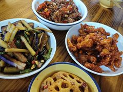 -老三样·美食研究中心(世贸路店)