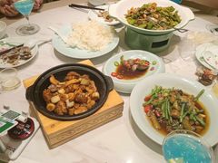 -荷花亭·湖北融合菜(中商广场店)