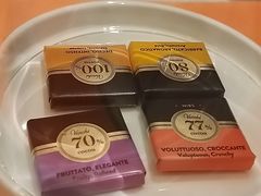 -VENCHI 闻绮(北京国贸商城店)