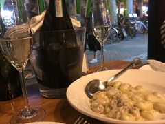 -La Tavernetta(Bar à Vin)(乌鲁木齐路店)