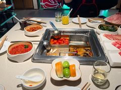 -海底捞火锅鲜切牛肉主题店(长寿路店)
